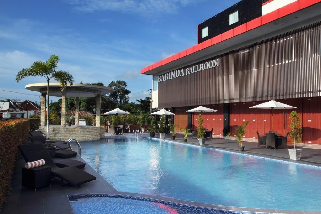 Grand Hatika Hotel Tanjung Pandan Exterior photo